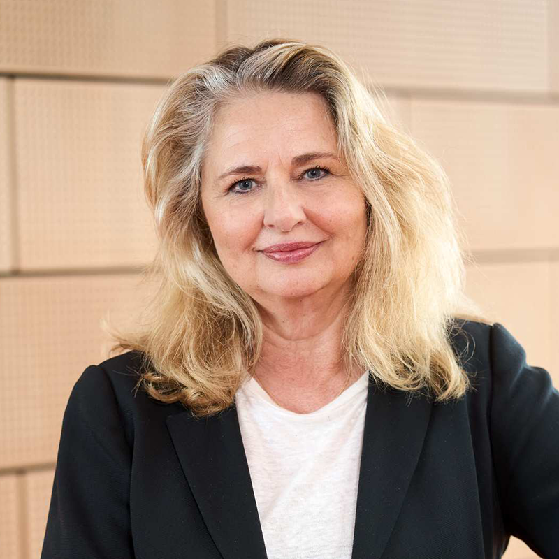 Annette Stube portrait