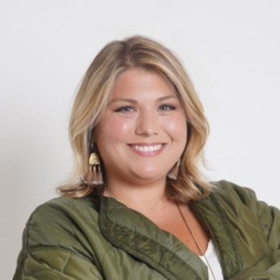 Lauren Meadow portrait